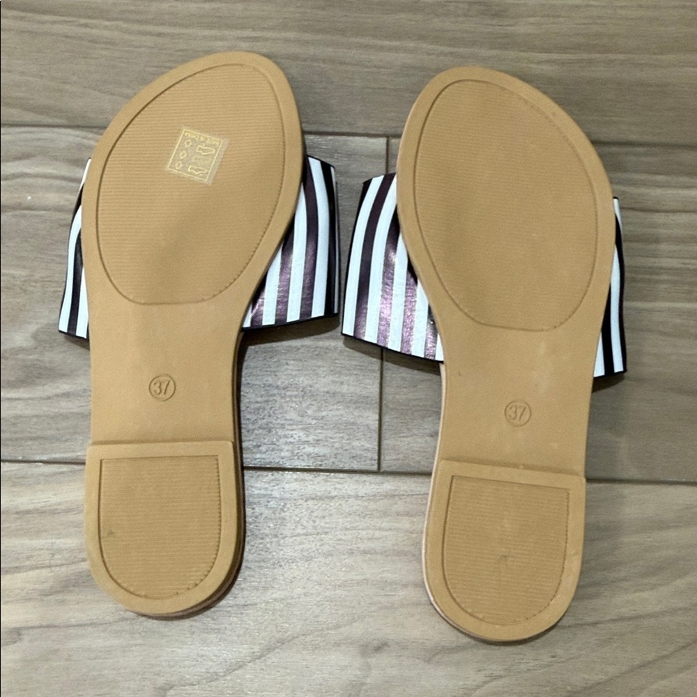 Black and White Striped Women's Slides - Picture 5 of 6